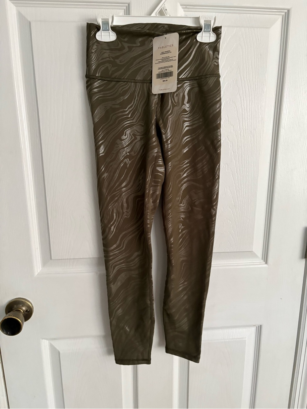 NWT Fabletics Olive Swirl Pattern Leggings